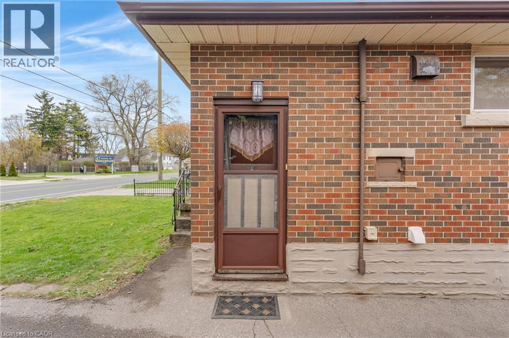 58 AVENUE Road, Cambridge, Ontario, N1R1B9 — Photo 3