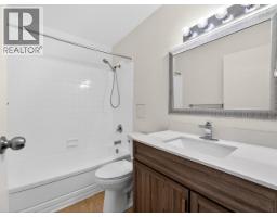 310 170 W 4th Street, North Vancouver, BC V7M1H5 Photo 6