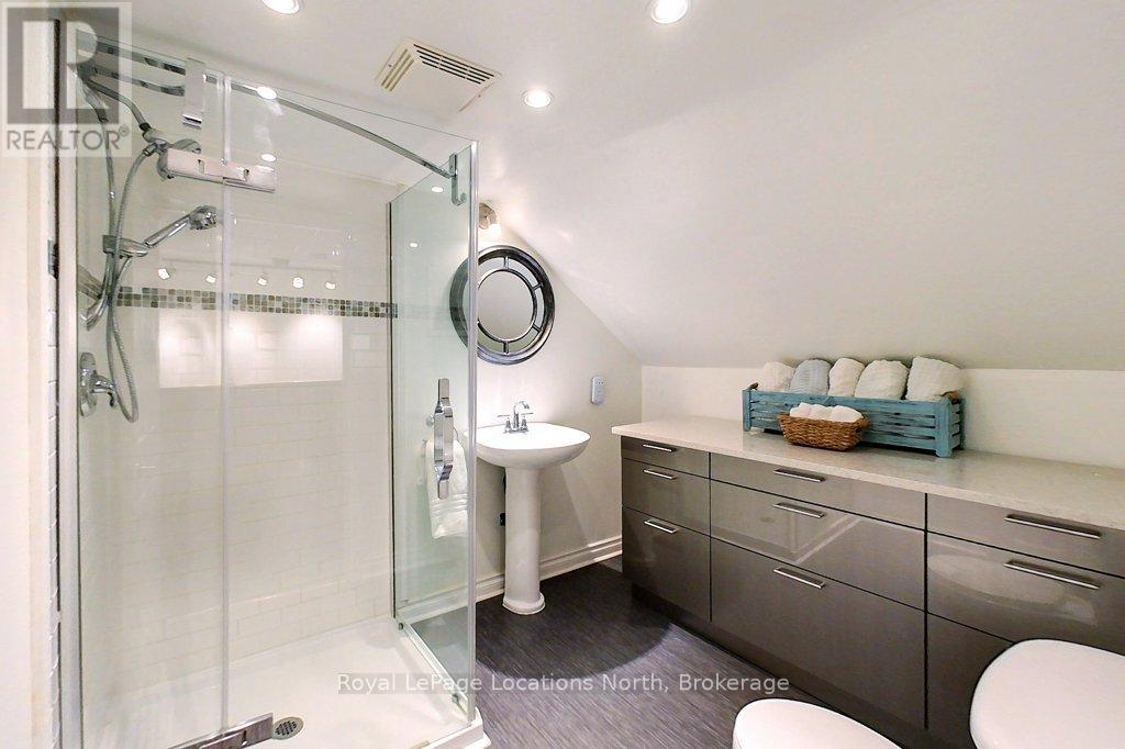 111 MARSH STREET - 36