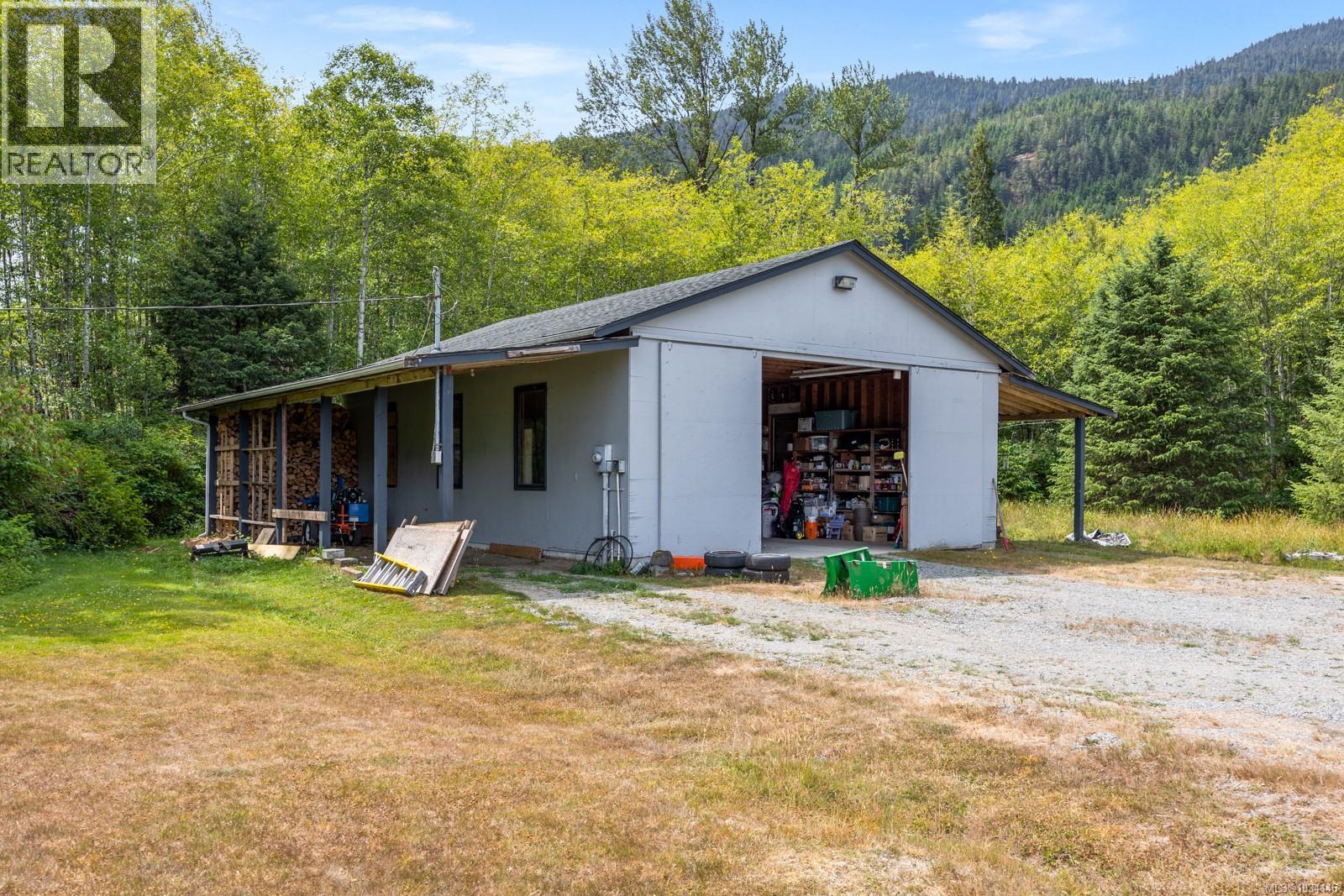 843 Sayward Rd - 17
