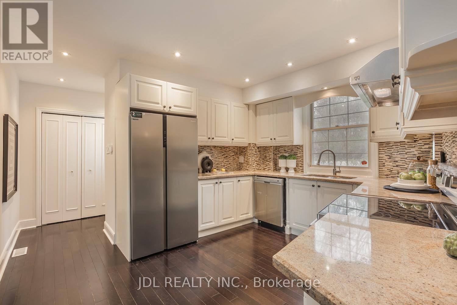 6 FARMINGDALE ROAD - 10