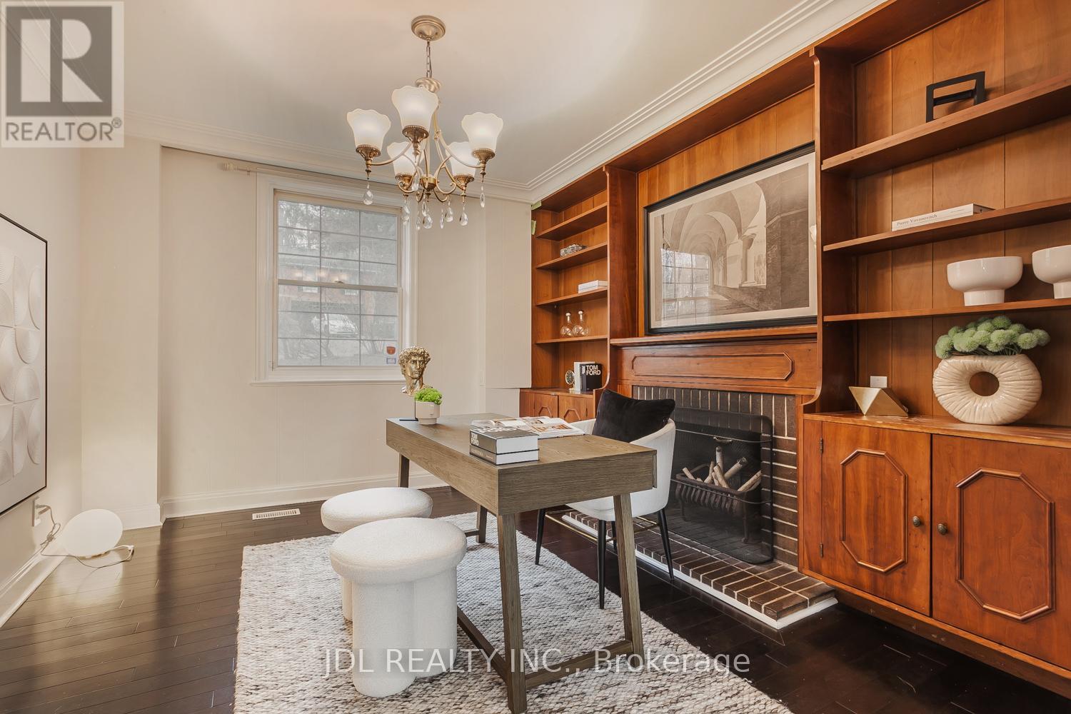 6 FARMINGDALE ROAD - 13