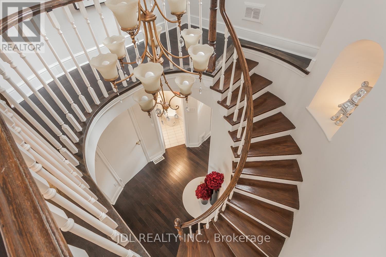 6 FARMINGDALE ROAD - 15