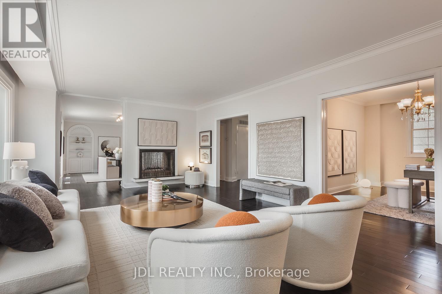 6 FARMINGDALE ROAD - 7