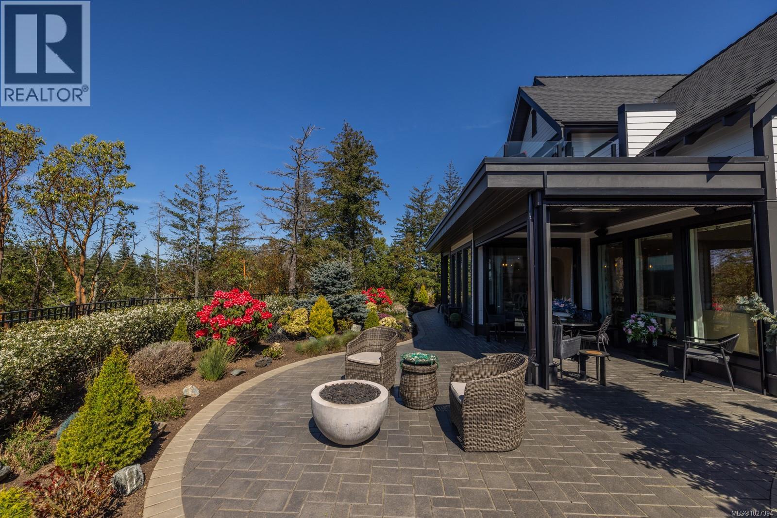 2061 Pinehurst Terr, Langford