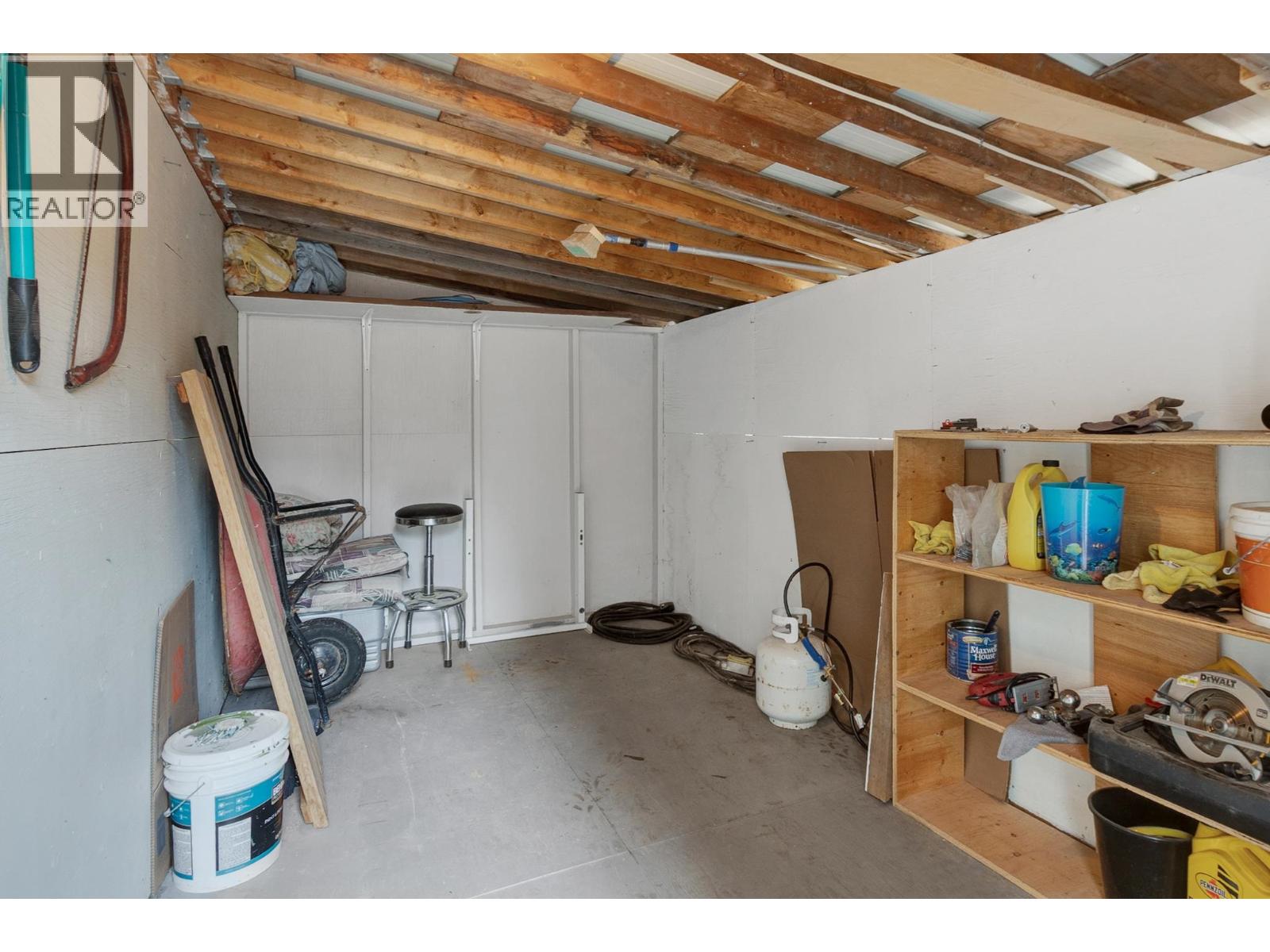3466 SUTHERLAND ROAD - 34