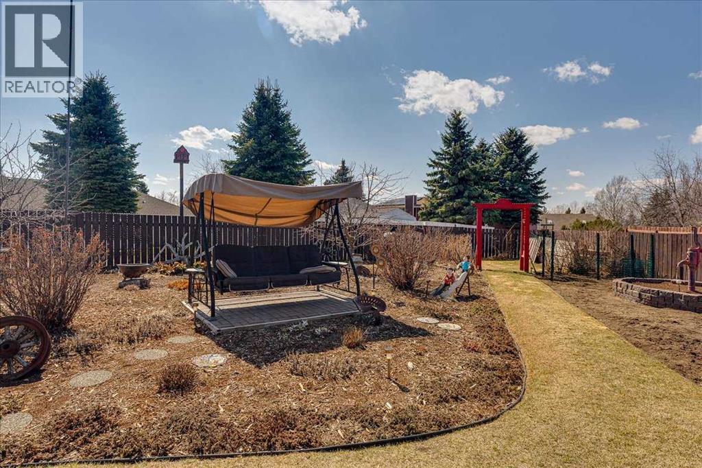 5323 Margodt Close, Innisfail