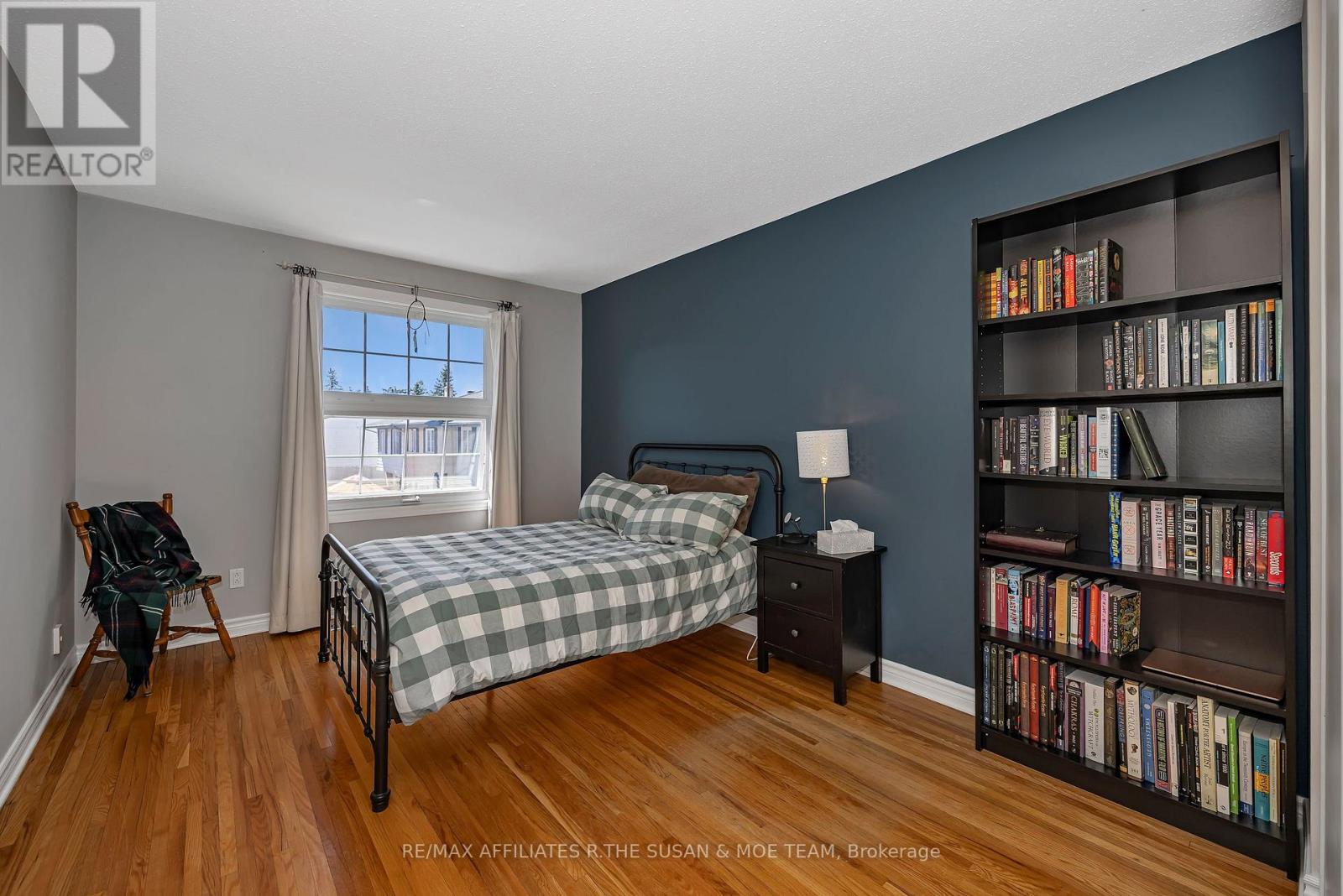 35 MONTEREY DRIVE - 21