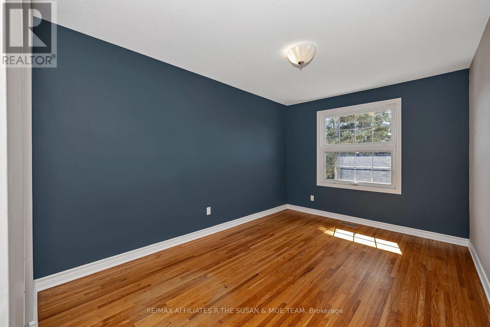 35 MONTEREY DRIVE - 23