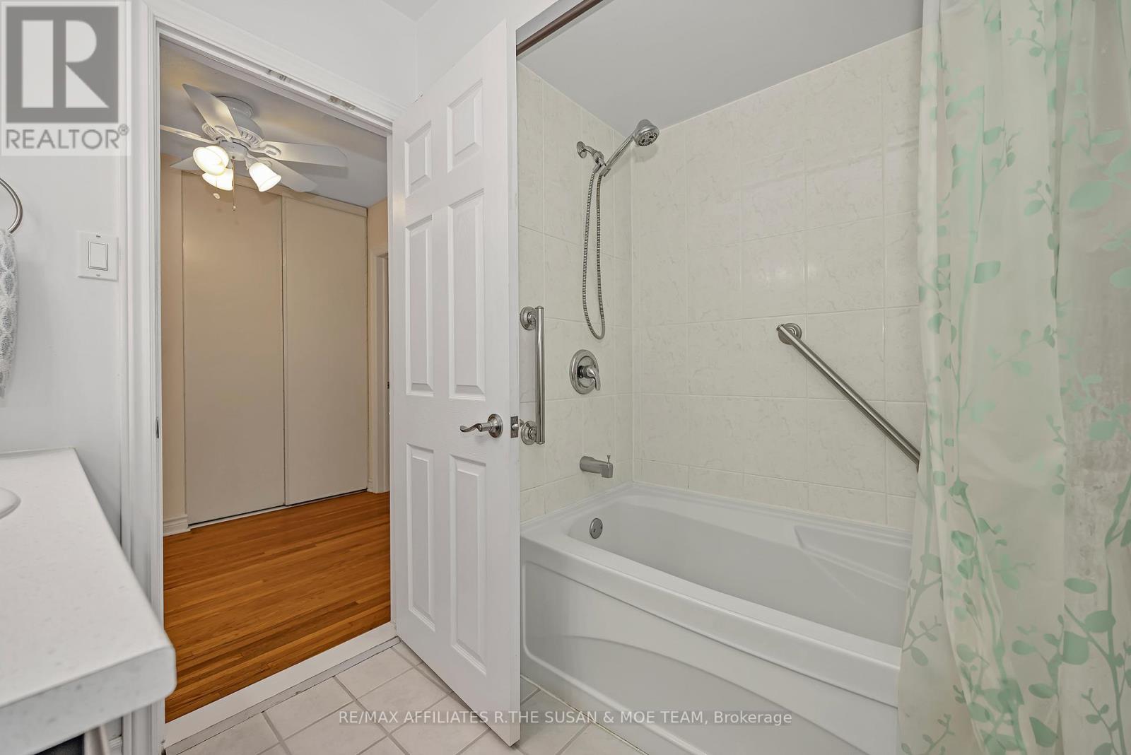 35 MONTEREY DRIVE - 30