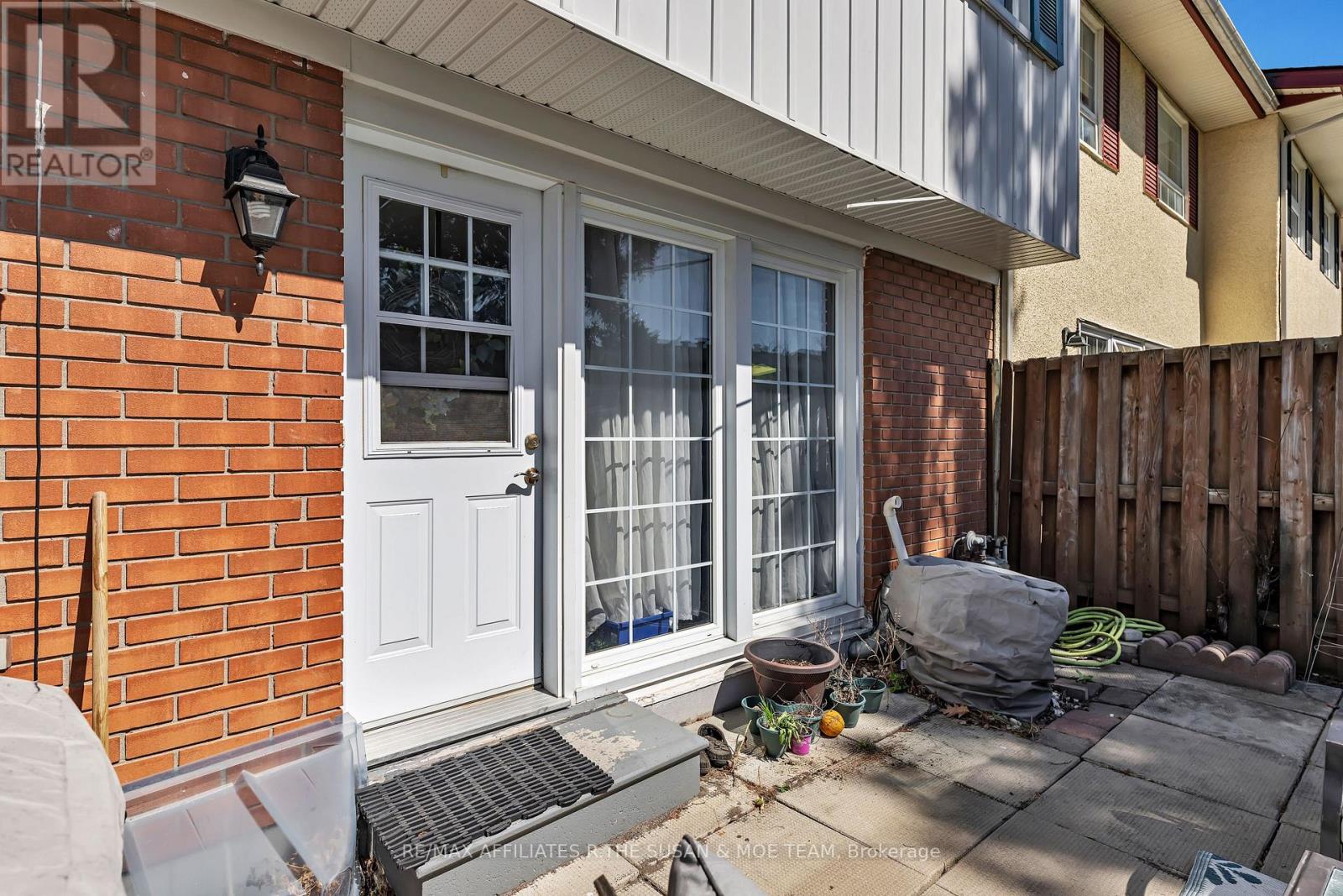 35 MONTEREY DRIVE - 37
