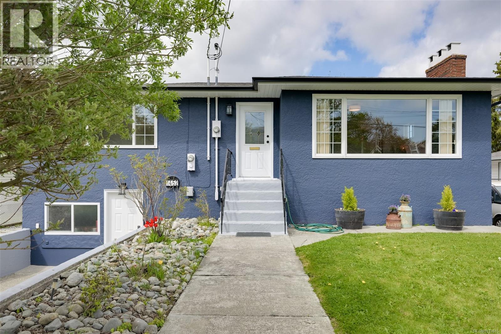  1452 Westall Avenue, Victoria