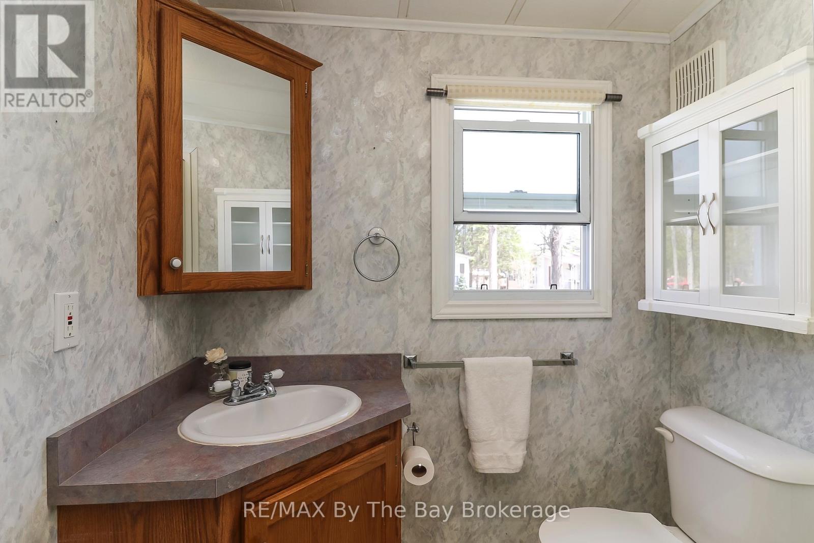 6 PACIFIC AVENUE - 12