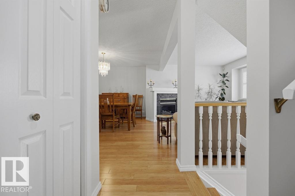 17624 96 AV NW, Edmonton