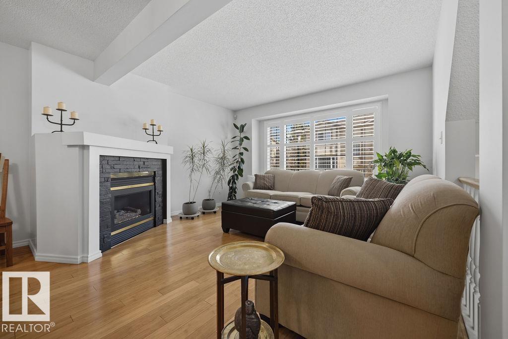 17624 96 AV NW, Edmonton