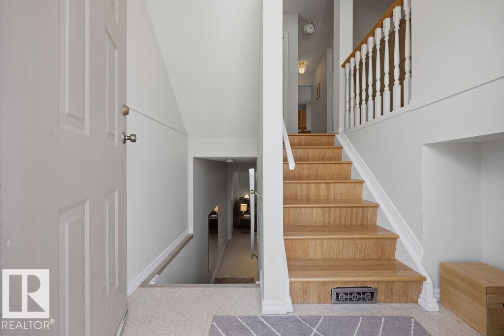 17624 96 AV NW, Edmonton
