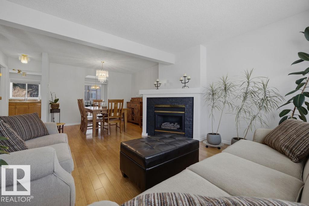 17624 96 AV NW, Edmonton