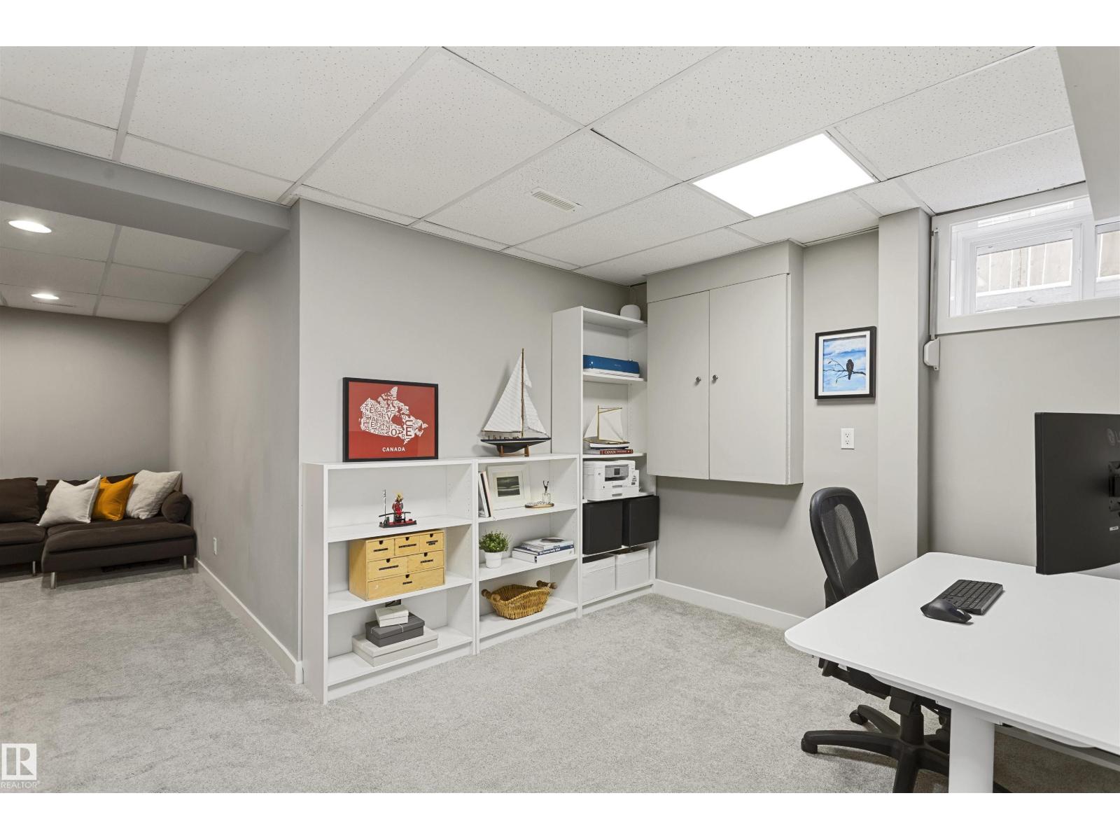 8103A 95A ST NW, Edmonton