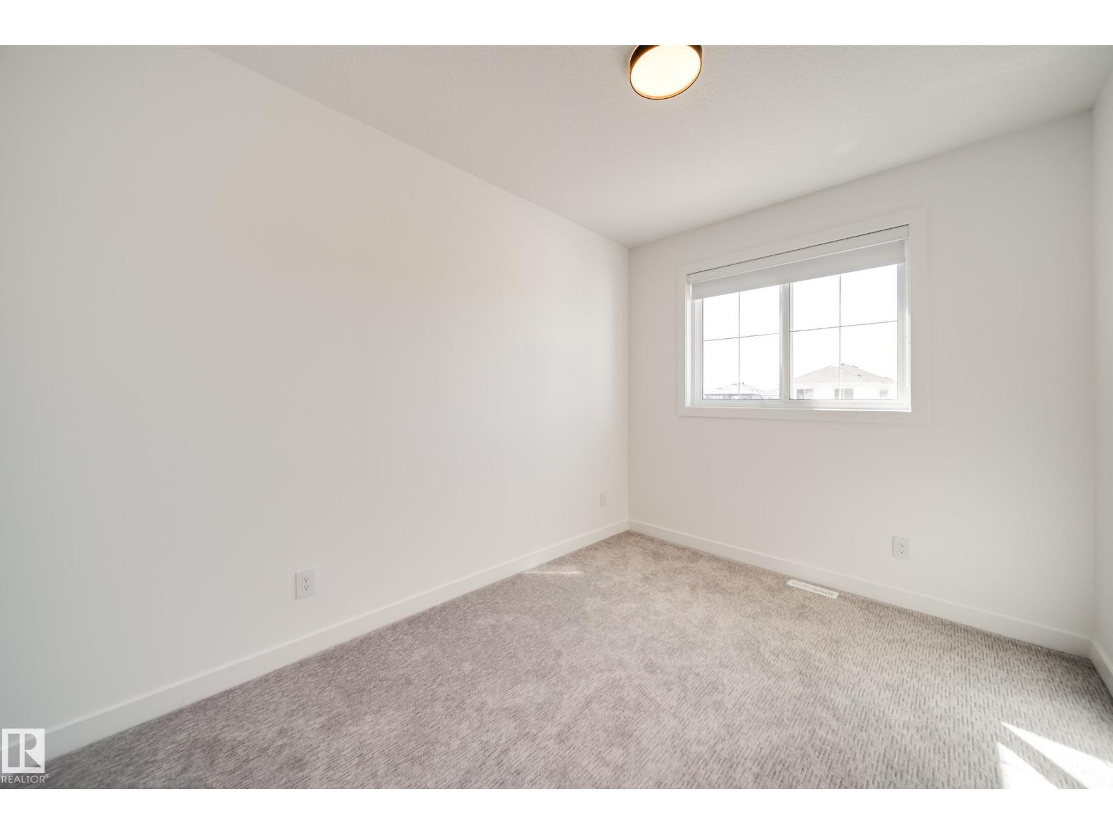 16 BLACKBIRD BN, Fort Saskatchewan