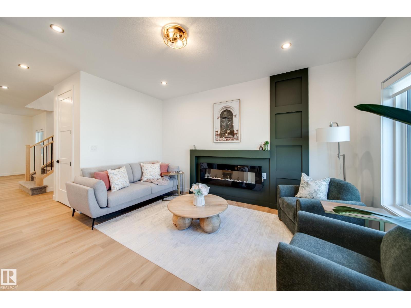 16 BLACKBIRD BN, Fort Saskatchewan