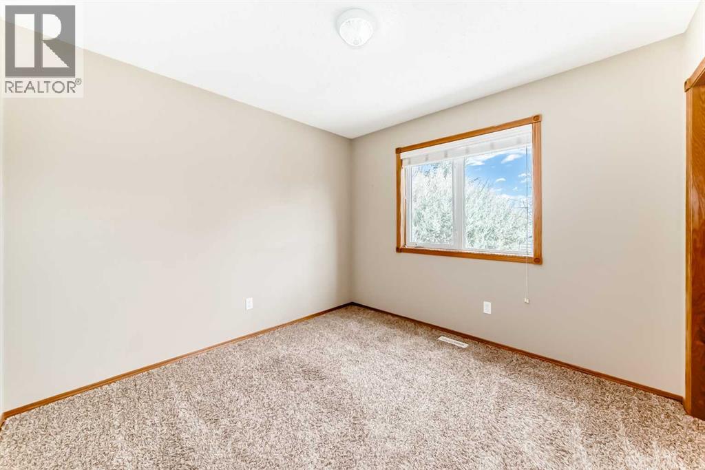 13 Garden Road, Lacombe