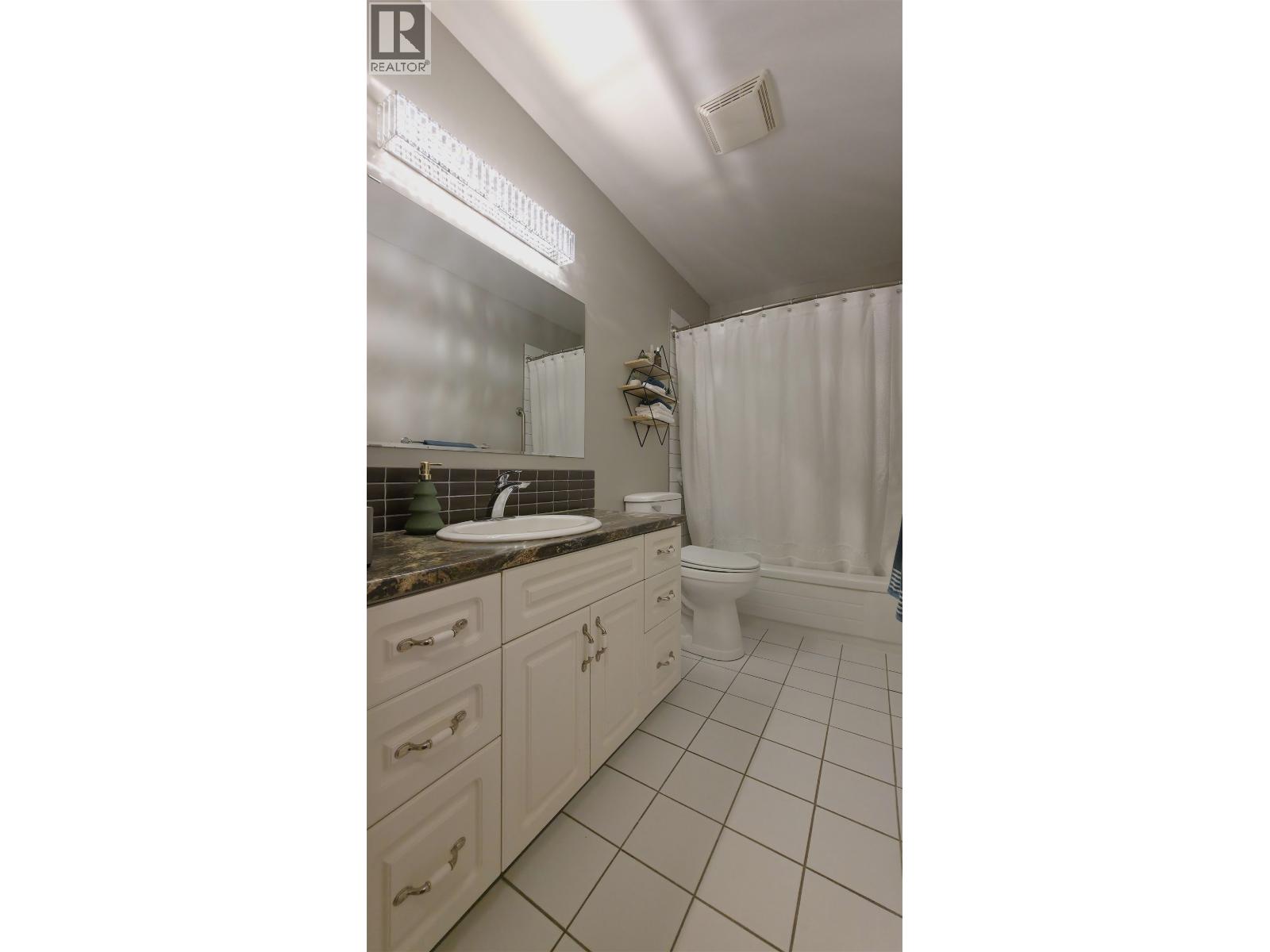 2813 MCGILL CRESCENT - 13