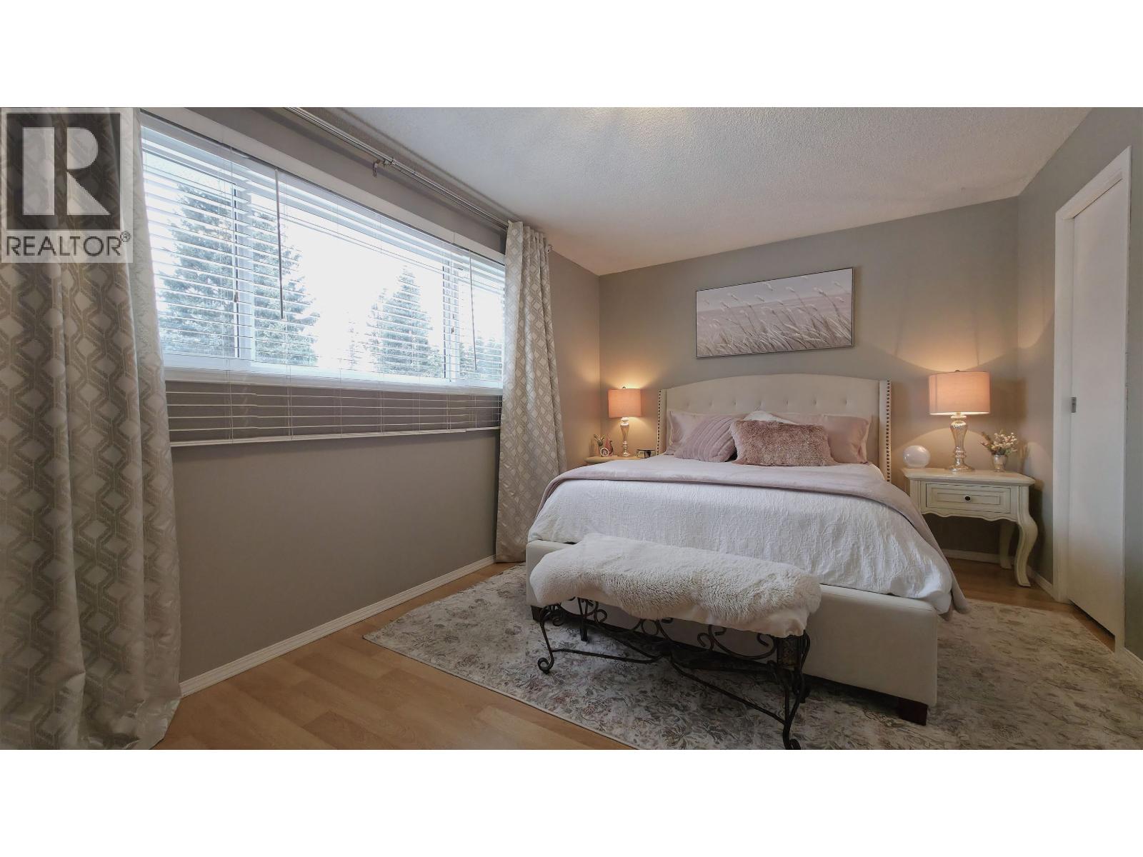 2813 MCGILL CRESCENT - 11