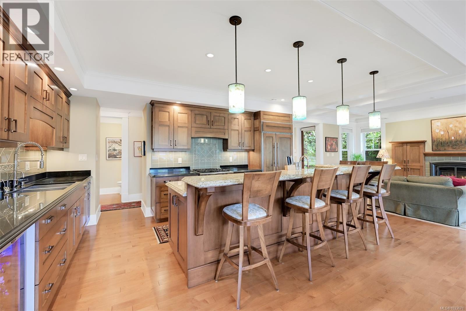  12 Briar Place, Victoria