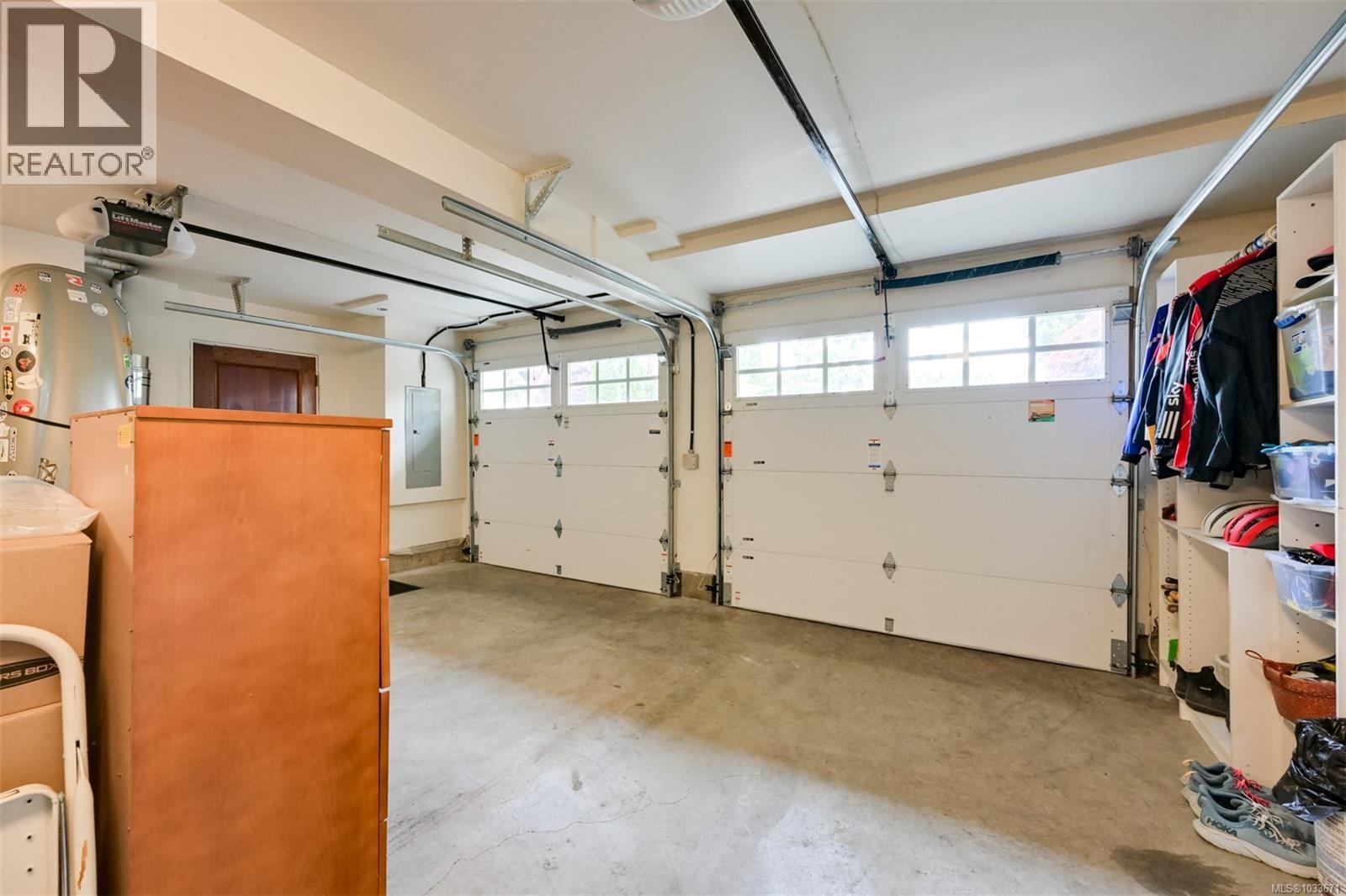  12 Briar Place, Victoria