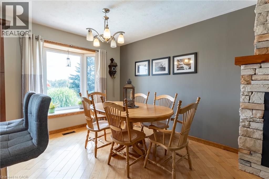 29 ARMSTRONG Crescent, Grey Highlands, Ontario, N0C1H0 — Photo 7