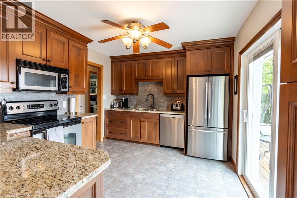 29 ARMSTRONG Crescent, Grey Highlands, Ontario, N0C1H0 — Photo 8