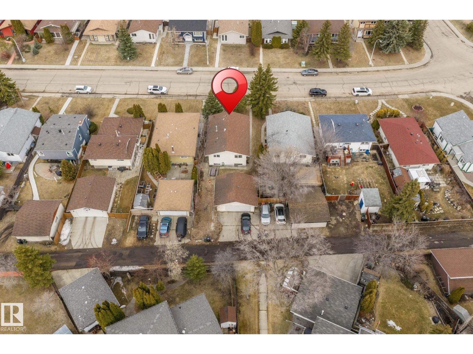 1566 lakewood road W NW, Edmonton