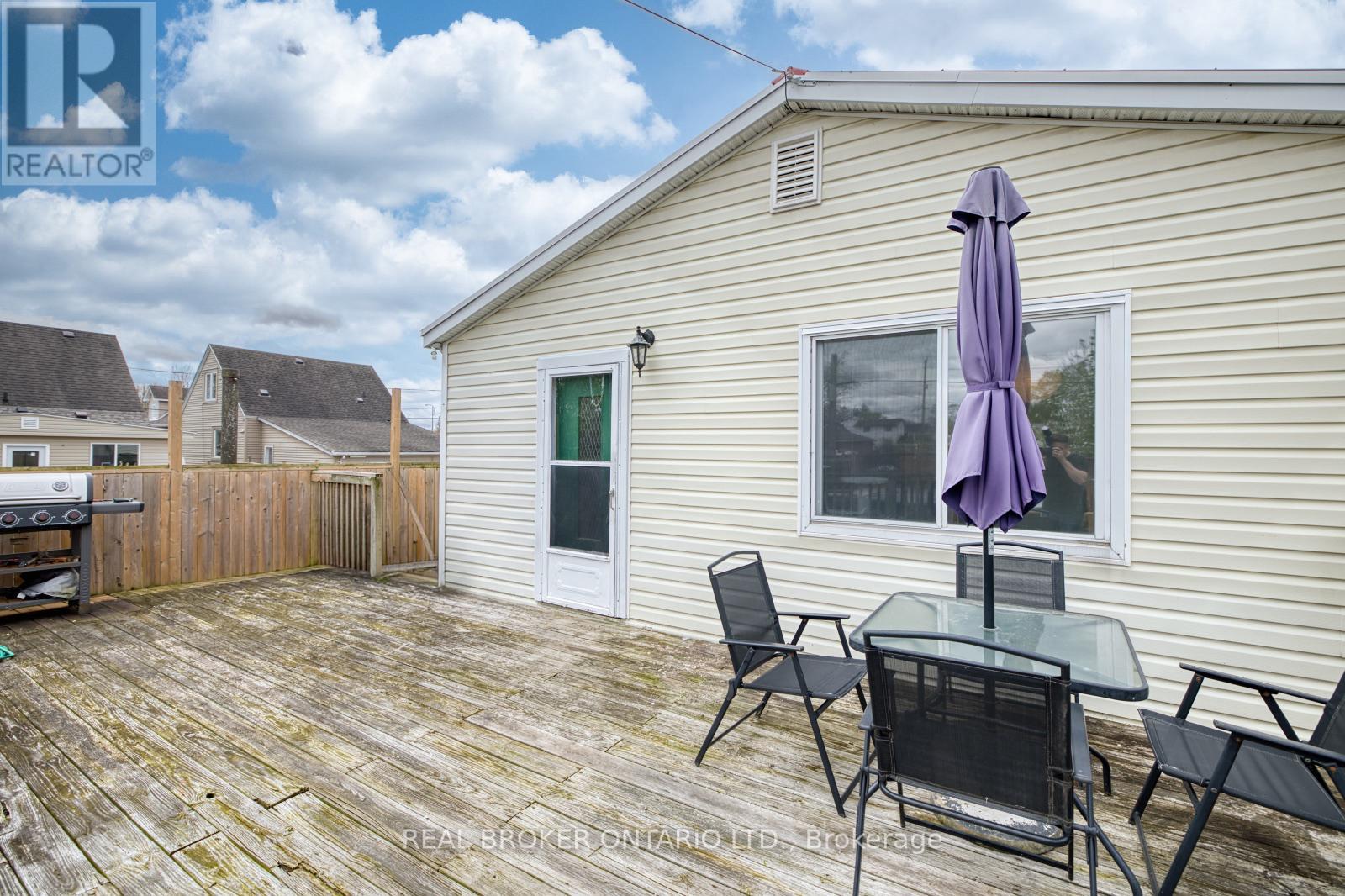 5298 OTTAWA AVENUE - 26