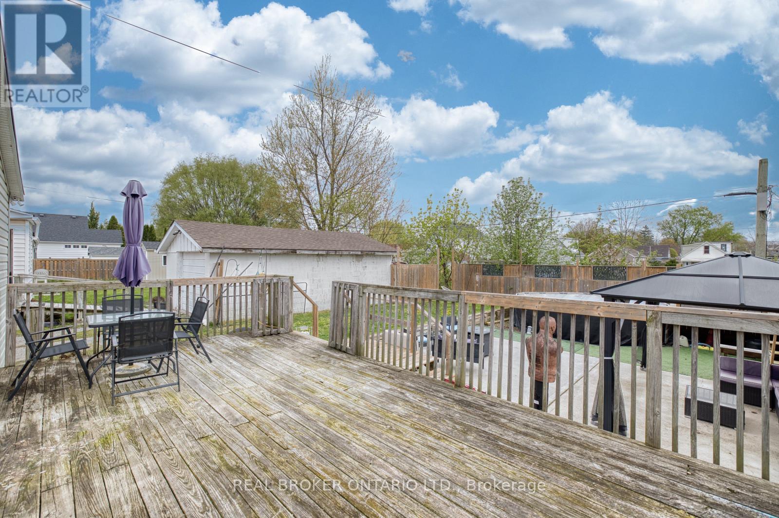 5298 OTTAWA AVENUE - 27