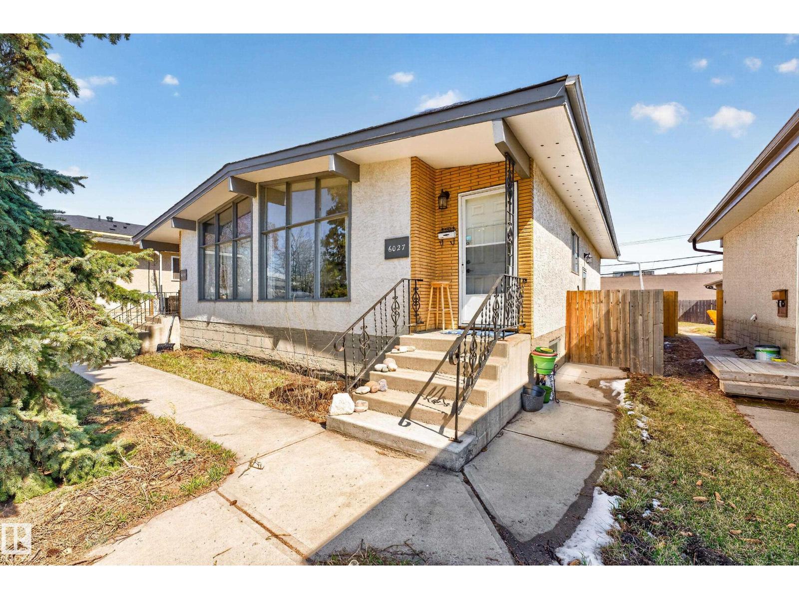 6027 6029 105 ST NW, Edmonton