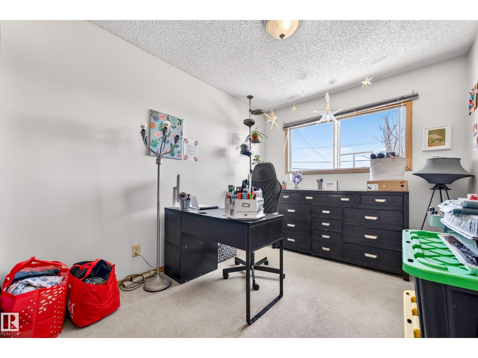 6027 6029 105 ST NW, Edmonton