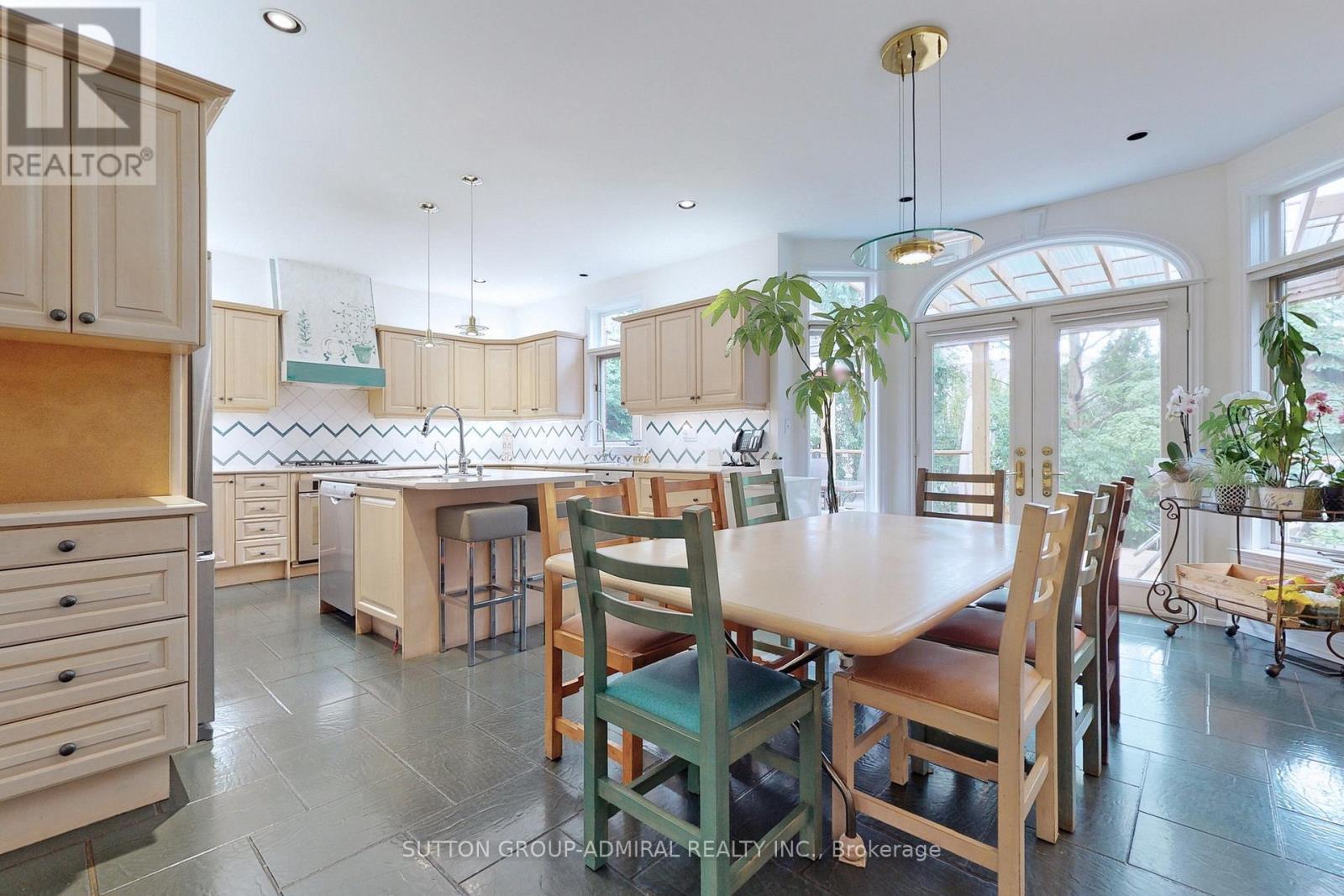 27 SHELBORNE AVENUE - 13