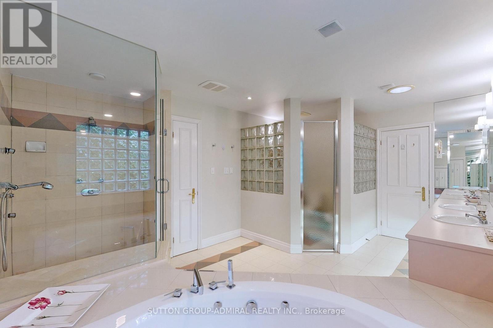 27 SHELBORNE AVENUE - 17