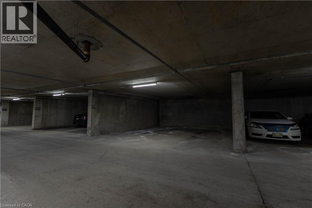 225 HARVARD Place Unit# 1408, Waterloo, Ontario, N2J4H4 — Photo 32