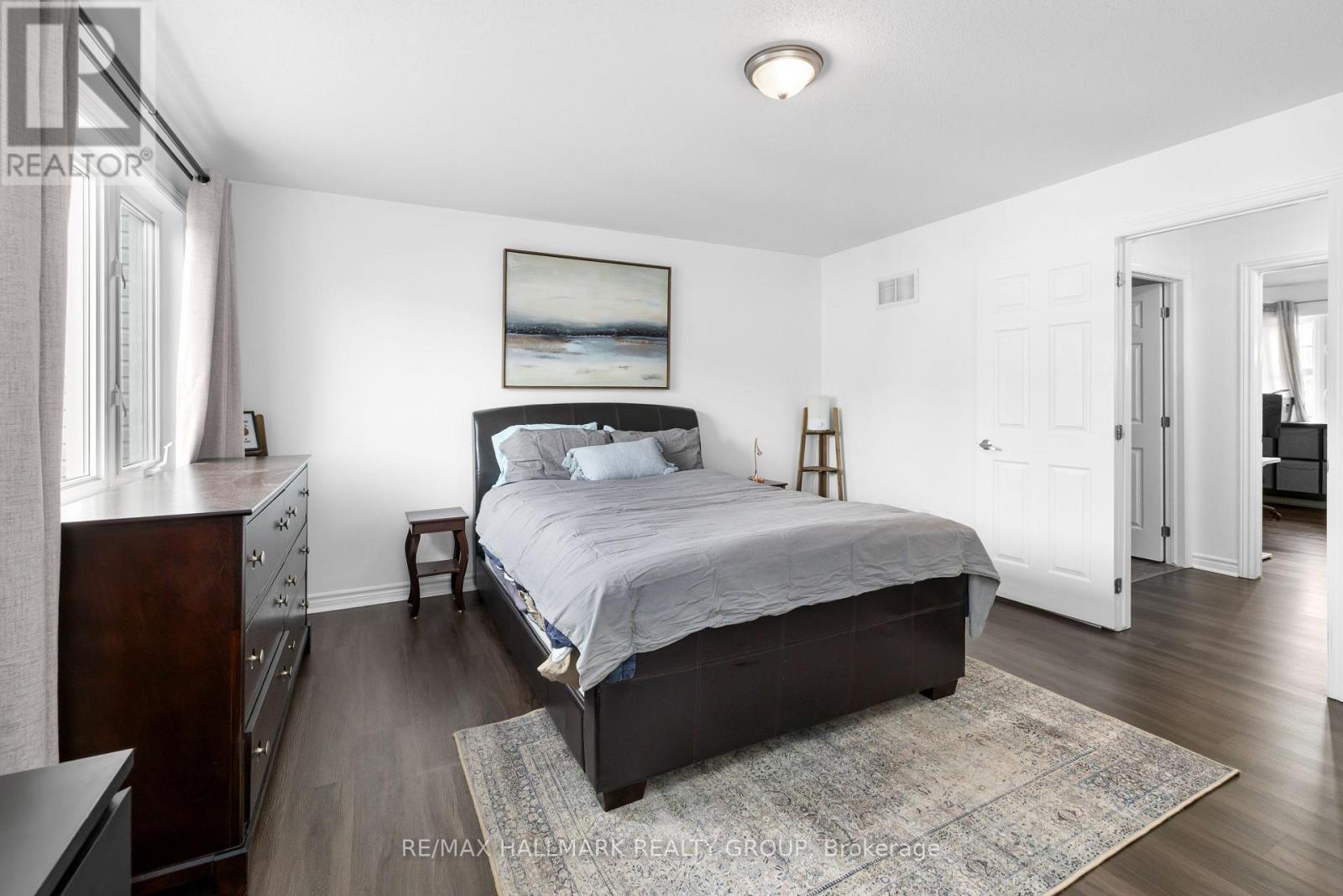 529 DUNDONALD DRIVE - 20