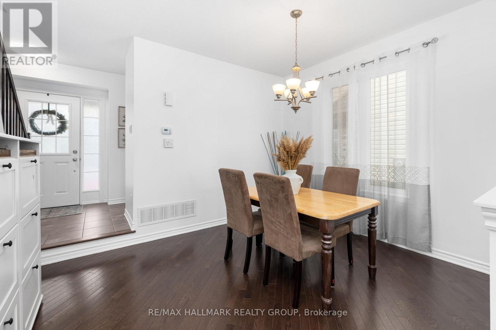 529 DUNDONALD DRIVE - 6