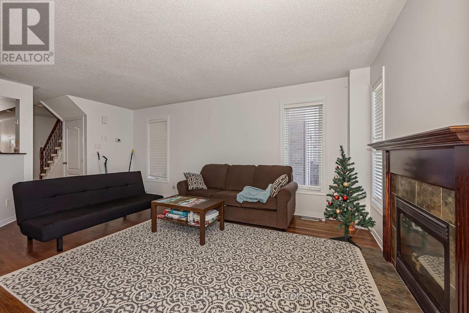 4 Bed, 4 Bath House for Rent in Ottawa – 323 FREEDOM PRIVATE, Ottawa – MLS# X13066126 - Image 11