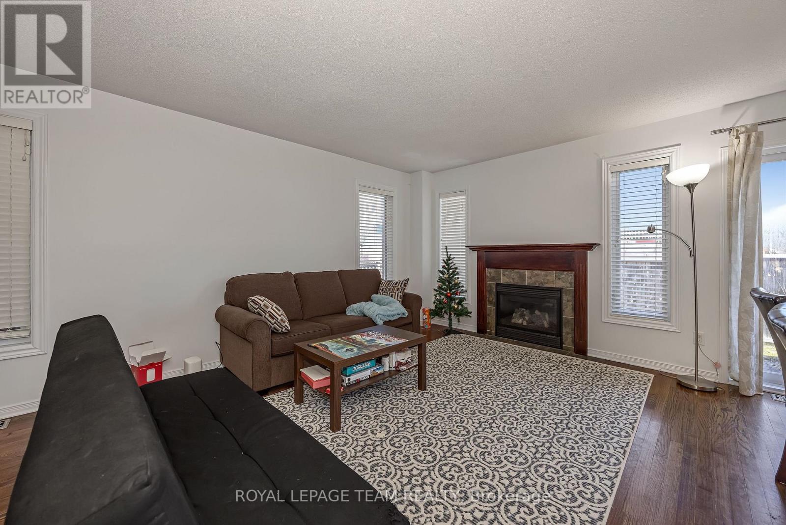 4 Bed, 4 Bath House for Rent in Ottawa – 323 FREEDOM PRIVATE, Ottawa – MLS# X13066126 - Image 12