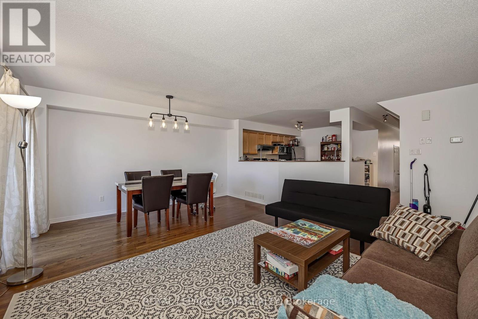 4 Bed, 4 Bath House for Rent in Ottawa – 323 FREEDOM PRIVATE, Ottawa – MLS# X13066126 - Image 13
