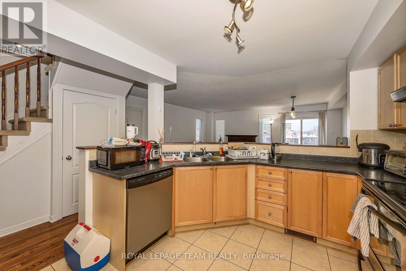 4 Bed, 4 Bath House for Rent in Ottawa – 323 FREEDOM PRIVATE, Ottawa – MLS# X13066126 - Image 6