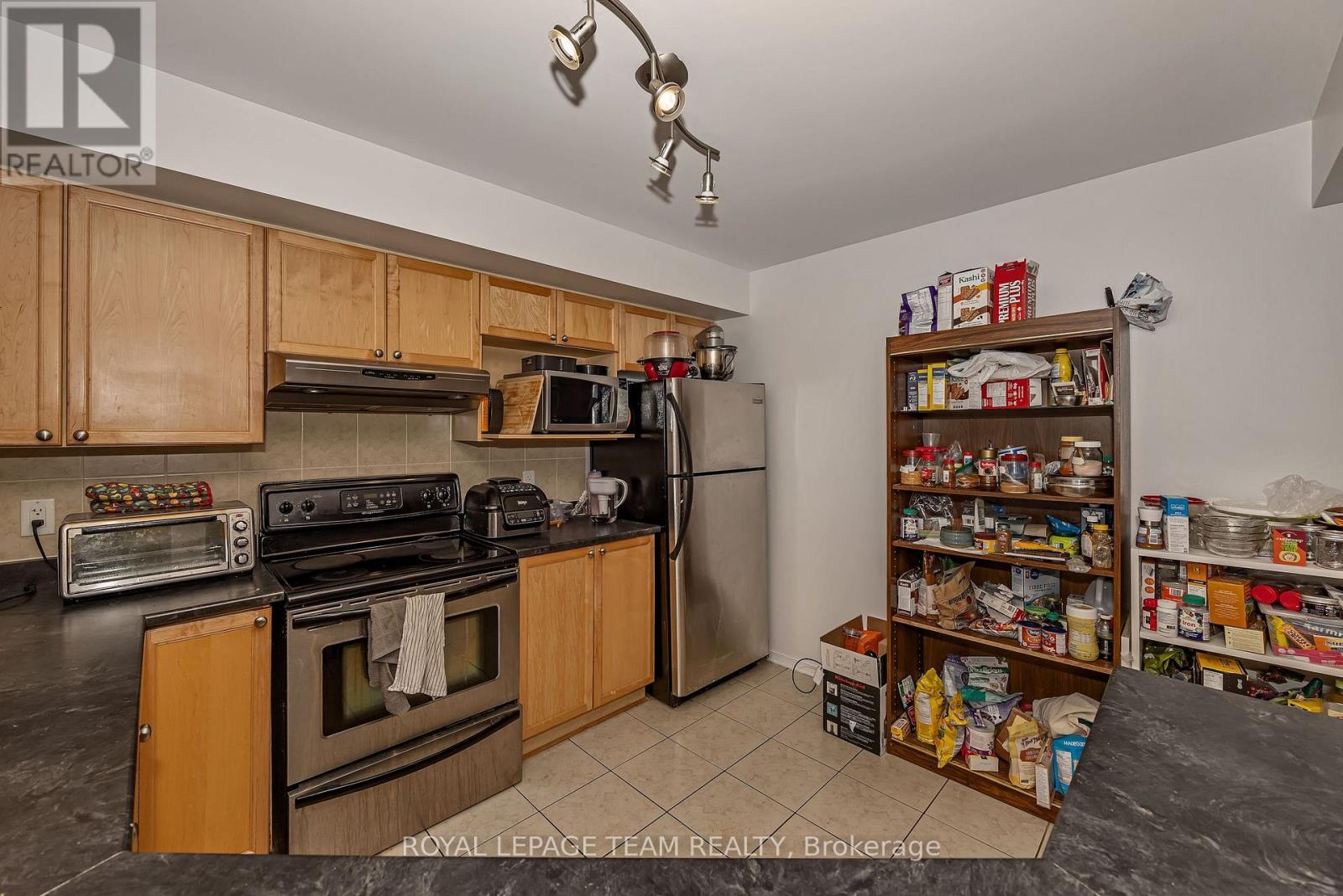 4 Bed, 4 Bath House for Rent in Ottawa – 323 FREEDOM PRIVATE, Ottawa – MLS# X13066126 - Image 7