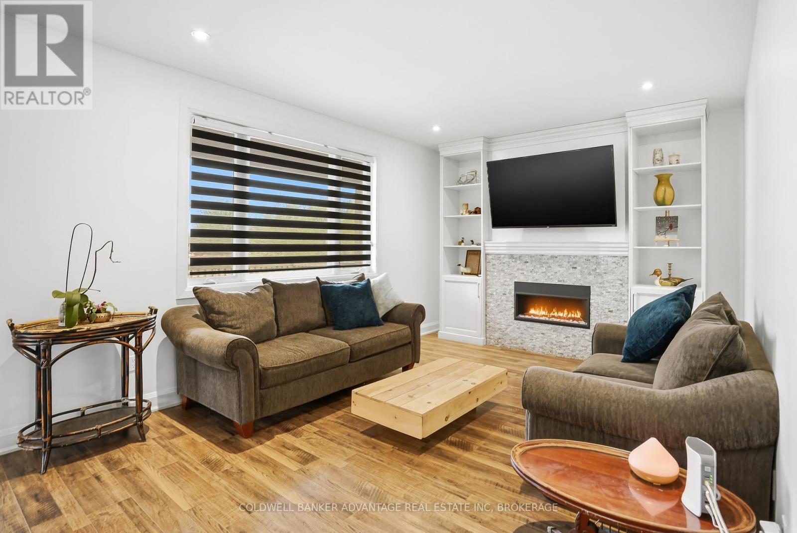 3 ASCOT COURT - 12