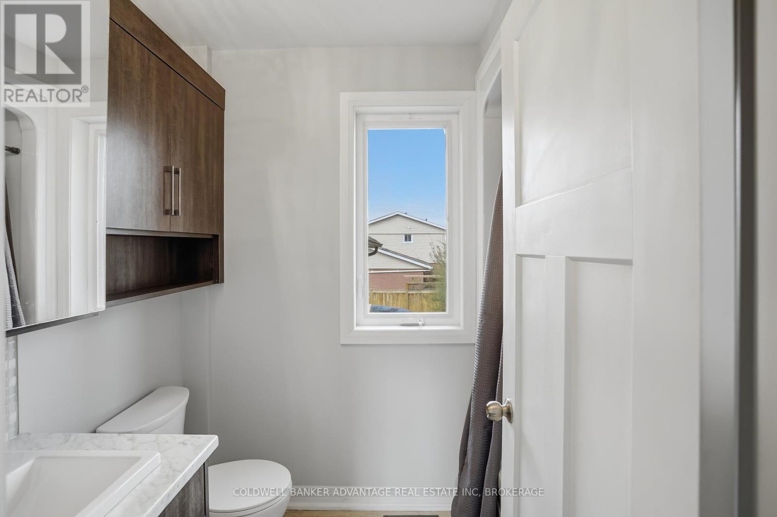 3 ASCOT COURT - 20