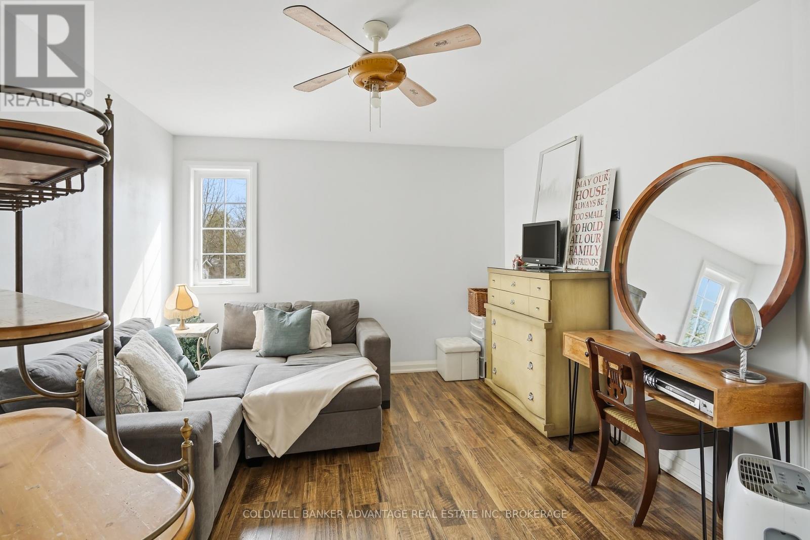 3 ASCOT COURT - 22