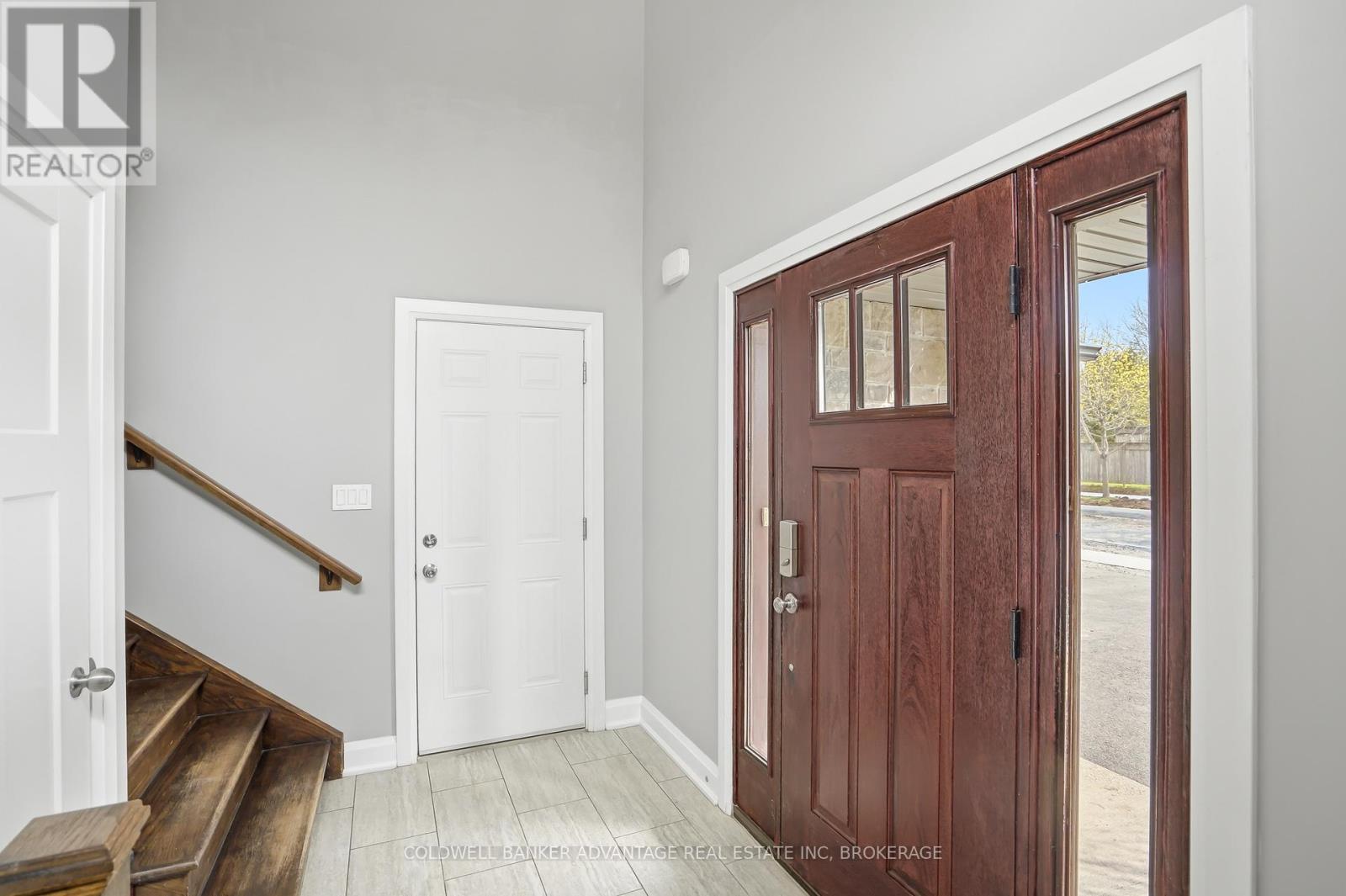 3 ASCOT COURT - 5